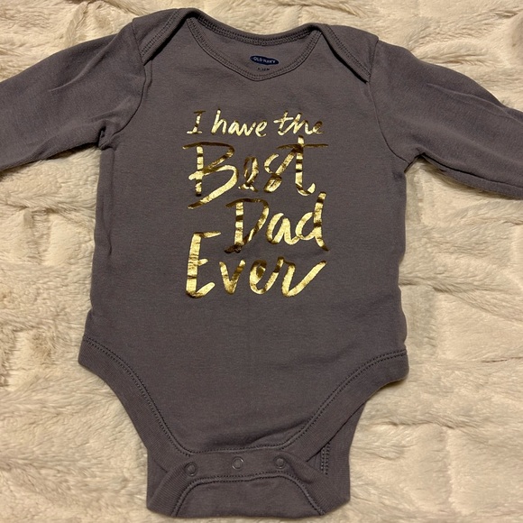 Lot of 4 Old Navy Onesies for Baby - Size 6-12M - Picture 4 of 9